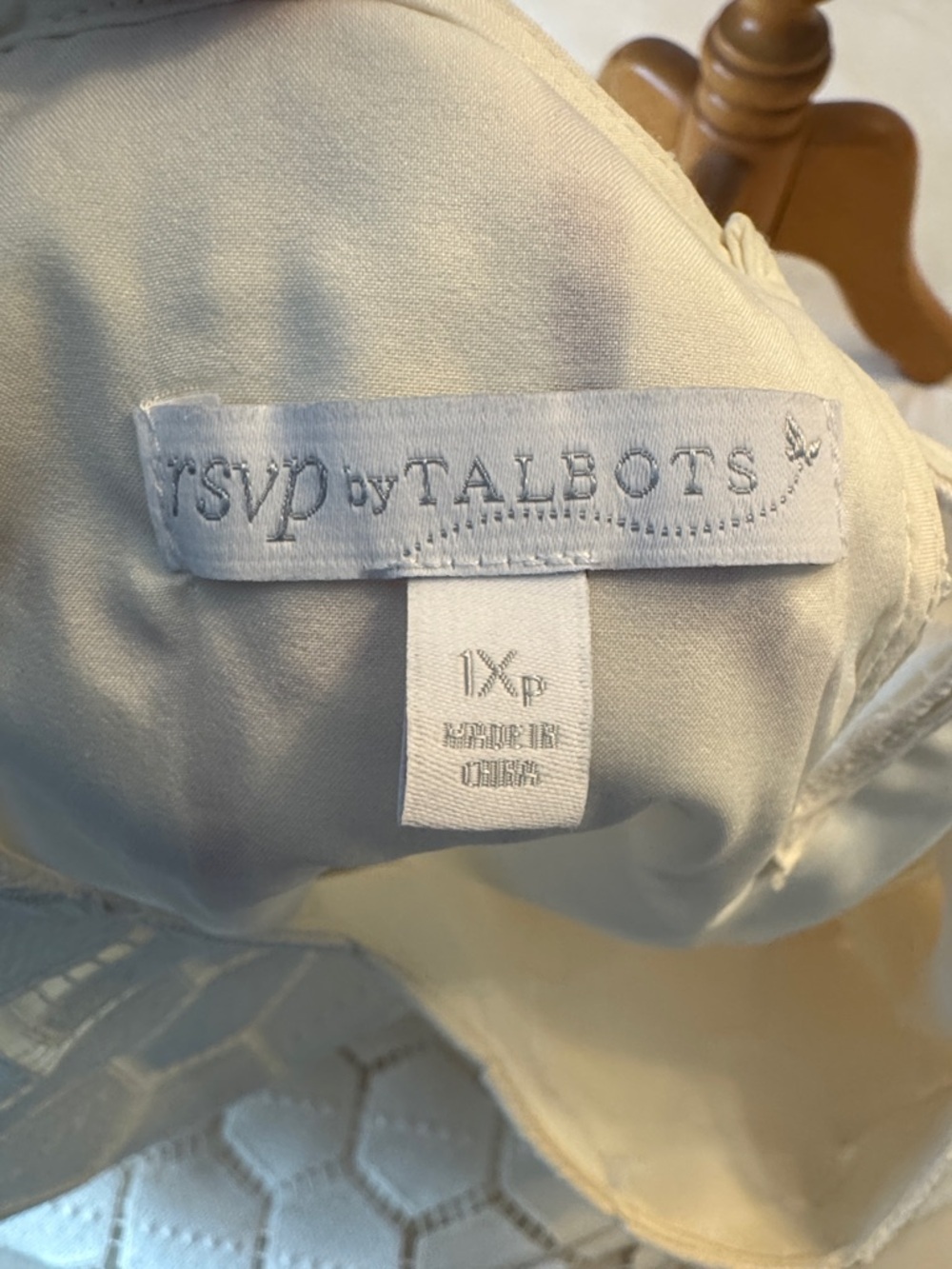 Talbots Cream Crochet Hexagon Lace Blouse - Picture 5 of 12